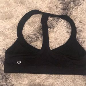 Lululemon sports bra size 6 no pads
